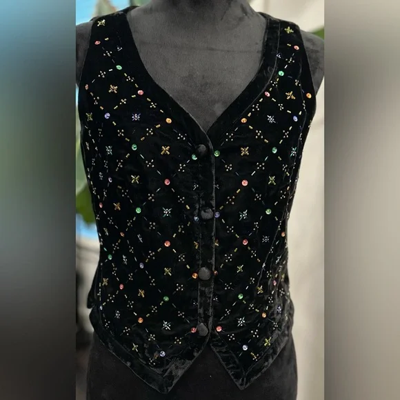 Vintage Banana Republic Velvet Beaded
Vest 90s Flair Size 10 - Picture 2 of 16